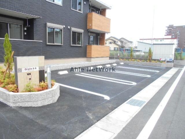 グラースAの物件外観写真
