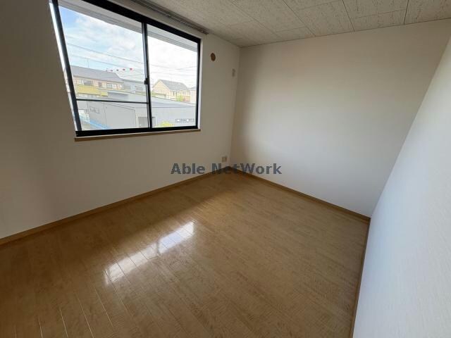 ガーデンビレッジB棟の物件内観写真