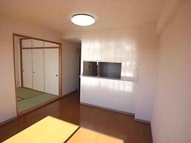 グレイシャス東島の物件内観写真