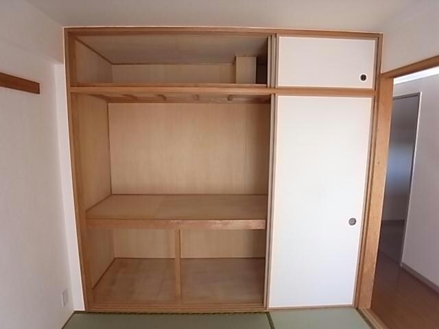 グレイシャス東島の物件内観写真