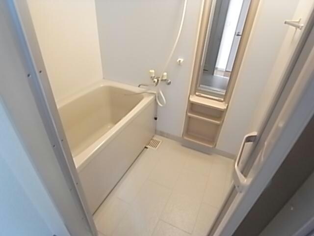 グレイシャス東島の物件内観写真