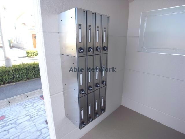 サンプレイスの物件外観写真