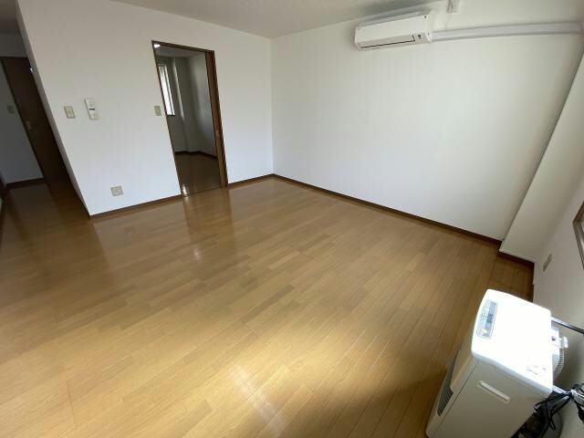 アーバンパレス214の物件内観写真