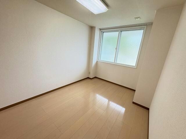 ピュアパレス川原の物件内観写真