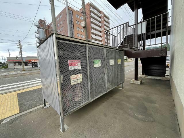 ピュアパレス豊川の物件外観写真