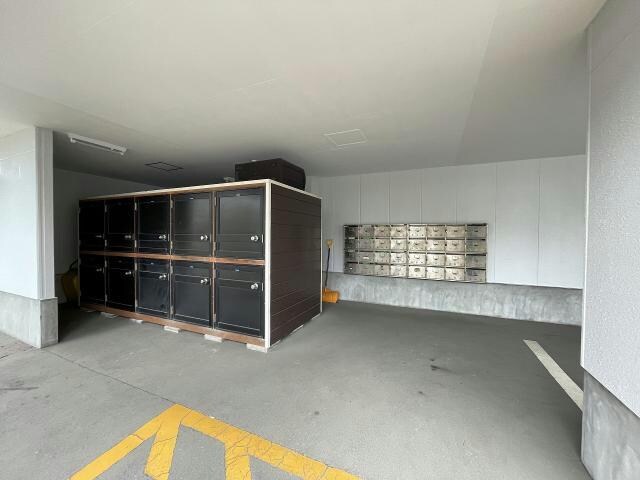 ピュアパレス豊川の物件外観写真