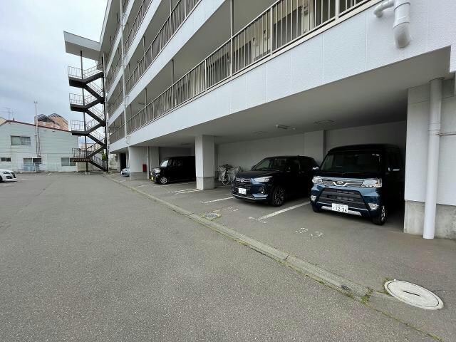 ピュアパレス豊川の物件外観写真