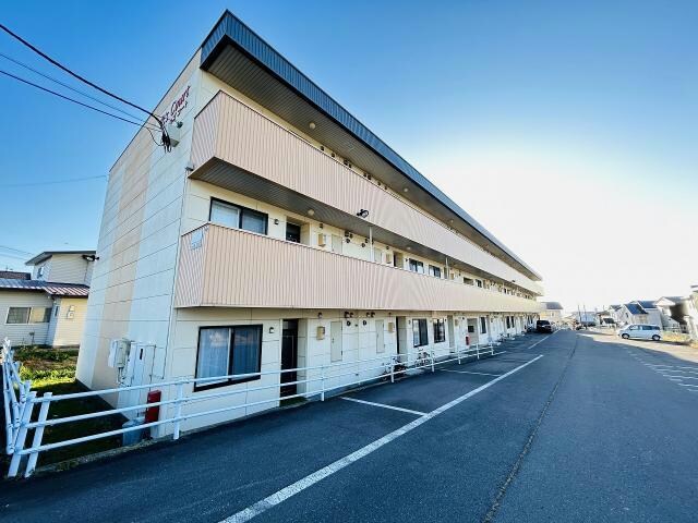 アールズコートの物件外観写真