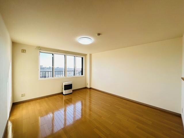 アールズコートの物件内観写真