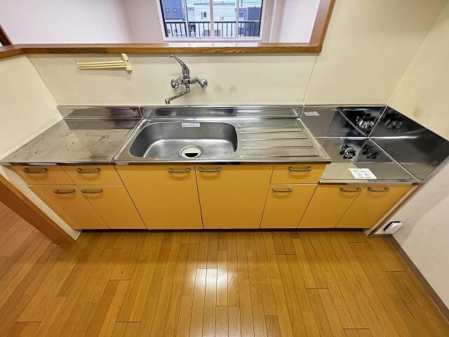 アールズコートの物件内観写真