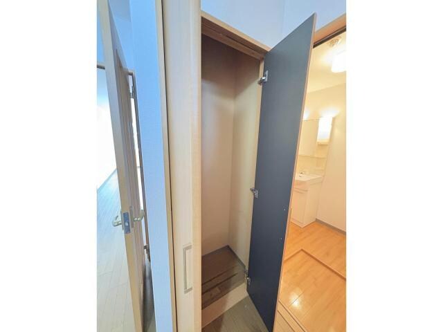 アールズコートの物件内観写真