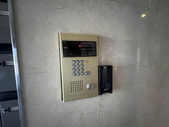 ロイヤルシティ壱番館の物件外観写真