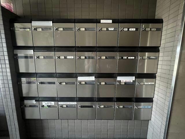 ロイヤルシティ壱番館の物件外観写真