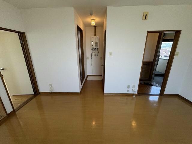 シャルム中上の物件内観写真