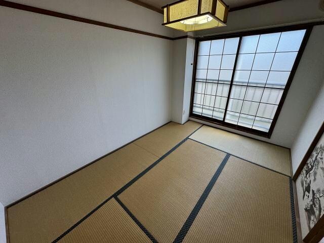 シャルム中上の物件内観写真