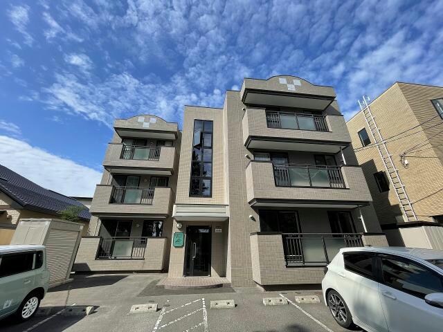 リベア的場の物件外観写真