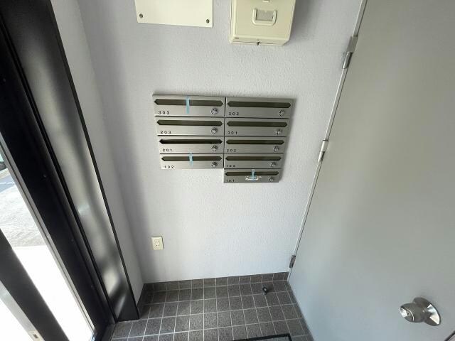 リベア的場の物件外観写真