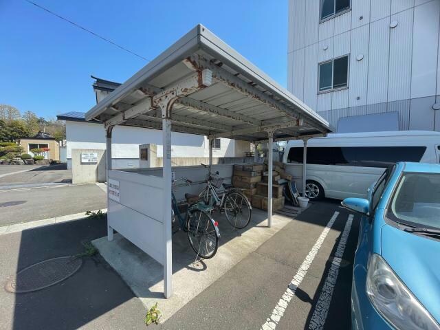 YUNO　CROSS　PLACEの物件外観写真