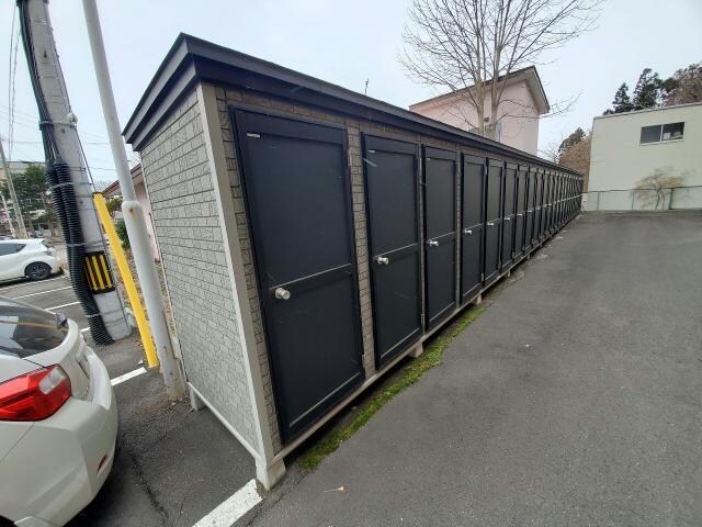 サンエスタシオン湯川の物件外観写真