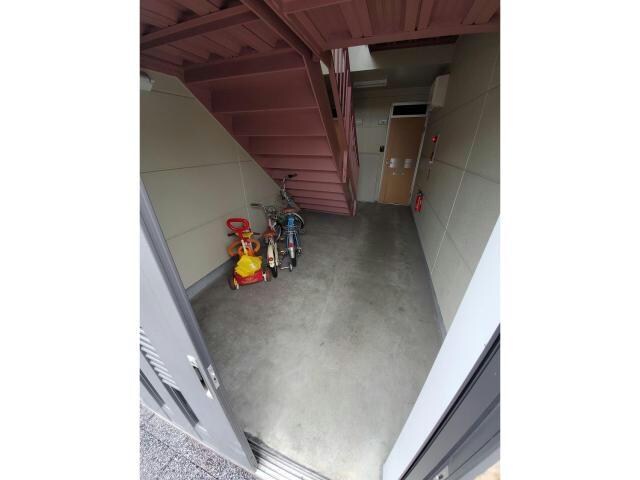 サンエスタシオン湯川の物件外観写真