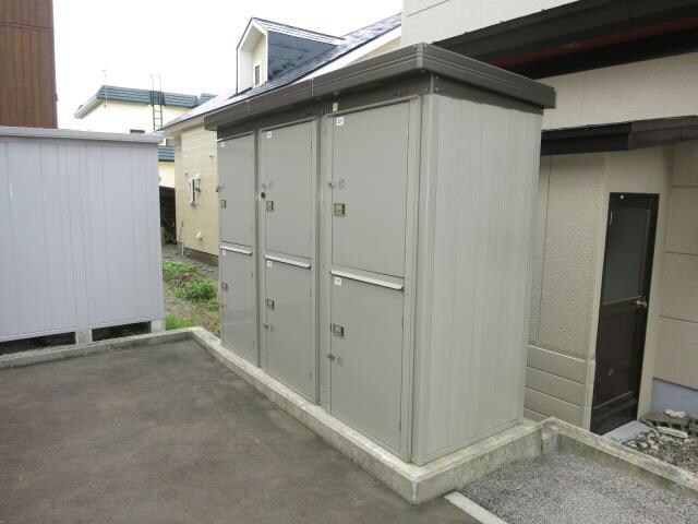 ドルチェ美原の物件外観写真