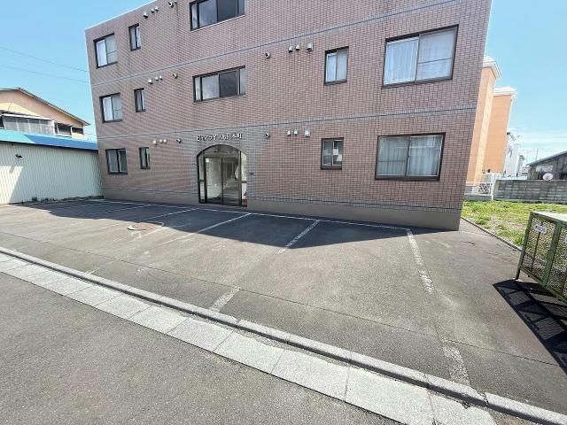 ピュアライフ亀田本町の物件外観写真