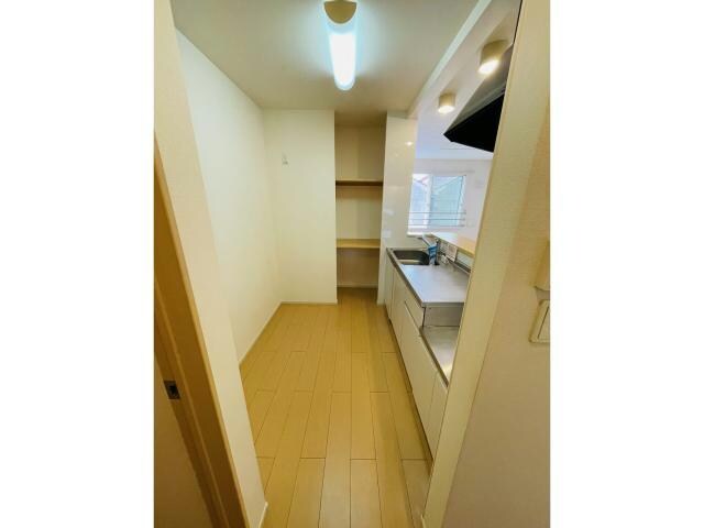 シェーネ　ブリーゼの物件内観写真