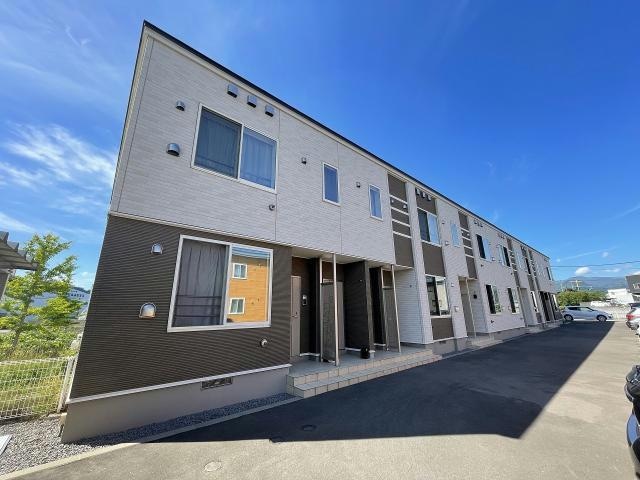 エルムプラシード９号館の物件外観写真