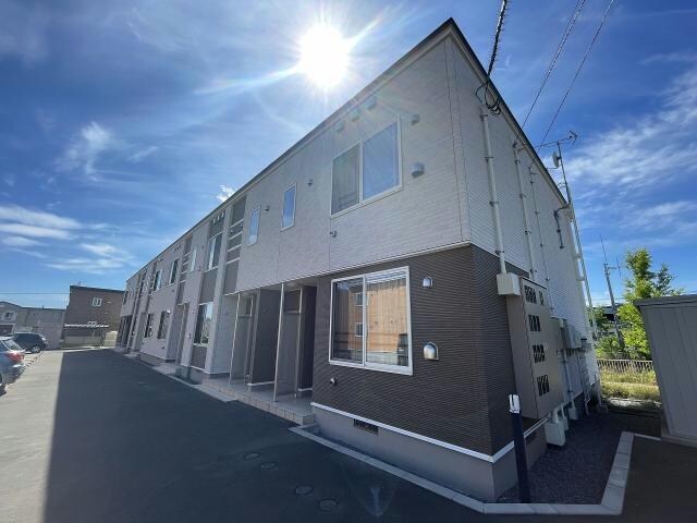 エルムプラシード９号館の物件外観写真