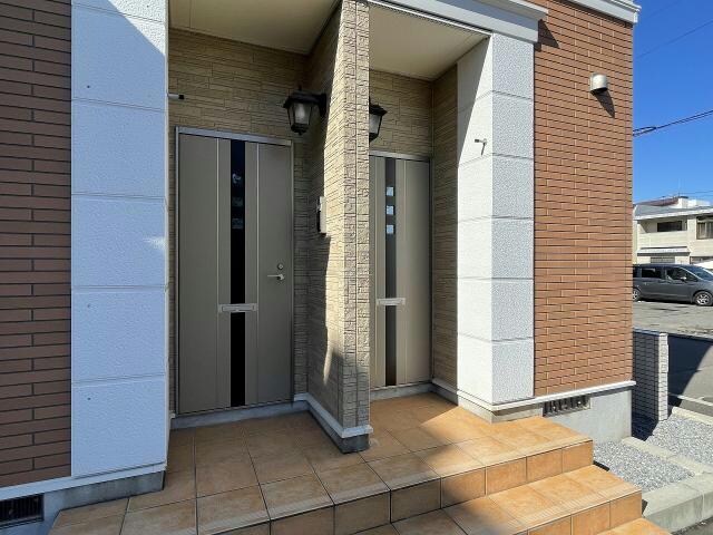 グロリアスカーサ本町の物件外観写真