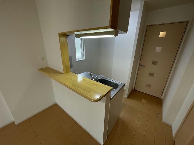 グロリアスカーサ本町の物件内観写真