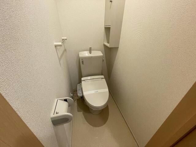 グロリアスカーサ本町の物件内観写真