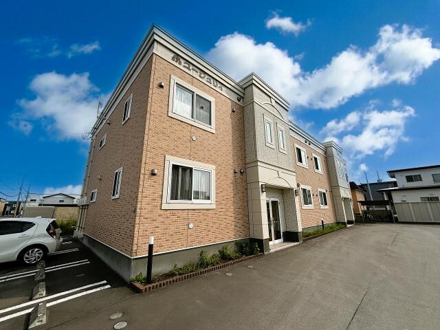 ユージュリイの物件外観写真