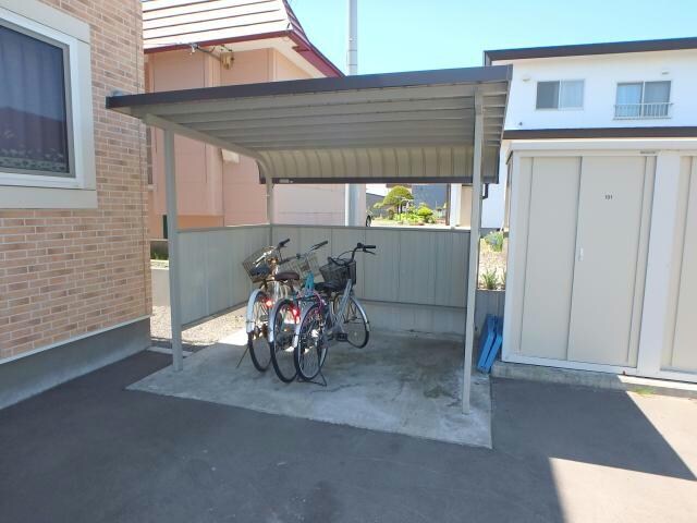 ユージュリイの物件外観写真