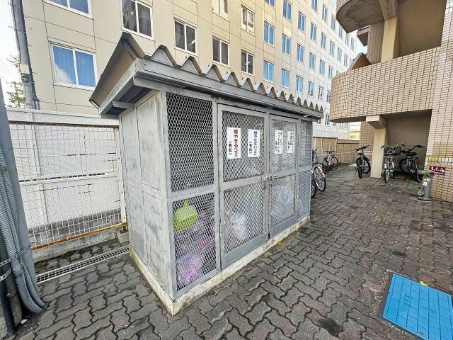 ミリオンパレス駒場の物件外観写真