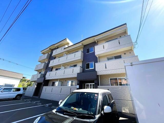 メルソン・リールの物件外観写真