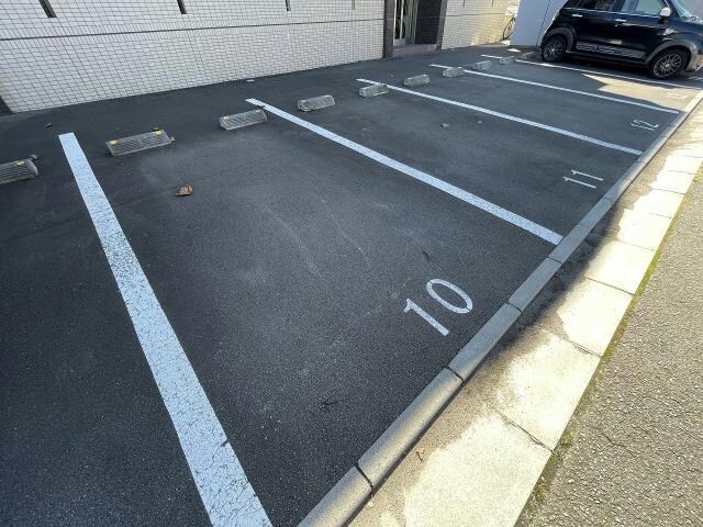 メルソン・リールの物件外観写真