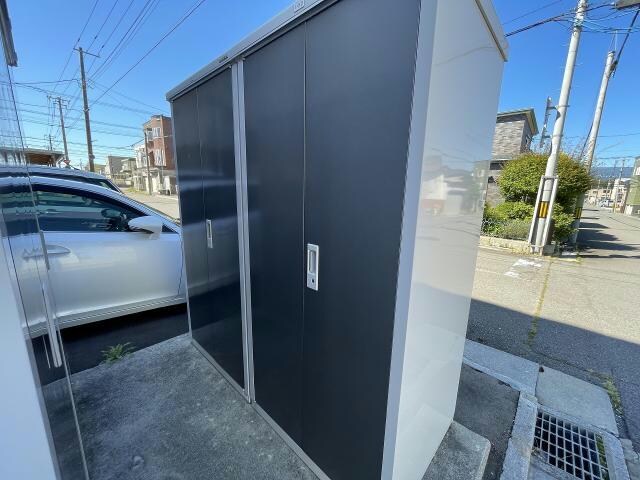 メルソン・リールの物件外観写真