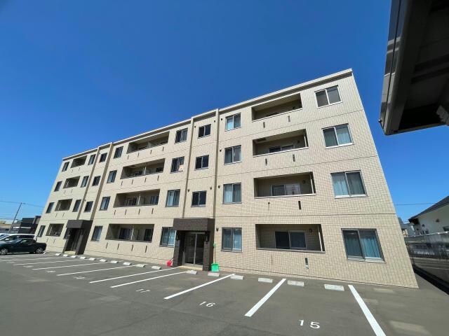 ルミウスの物件外観写真