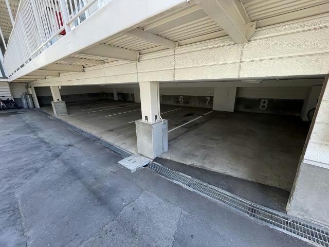 ロエル昭和の物件外観写真