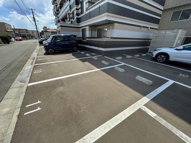 パレ・ドゥ・ヴォーグⅡの物件外観写真