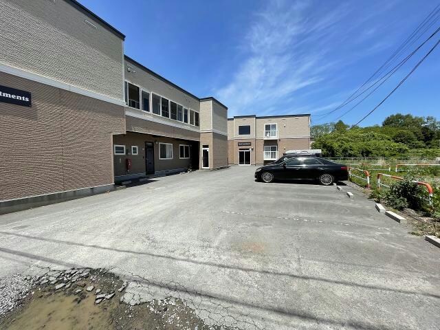 Sakura Apartmentsの物件外観写真