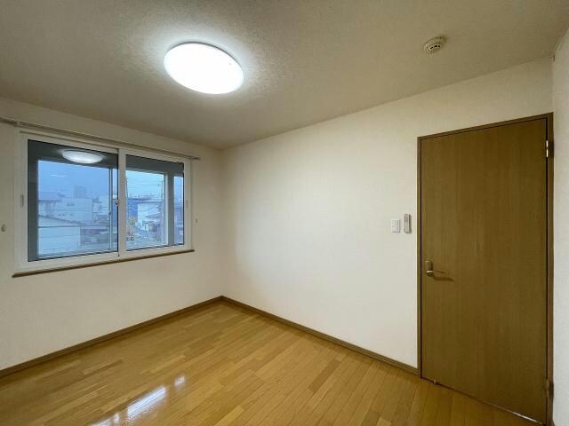 Sakura Apartmentsの物件内観写真