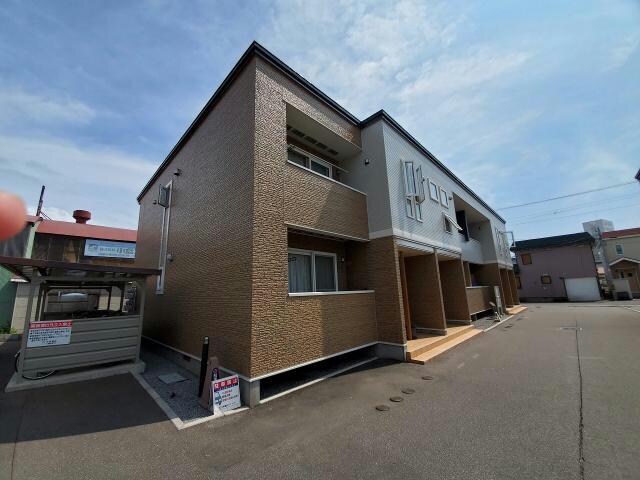 TERRACE HOUSE Eの物件外観写真