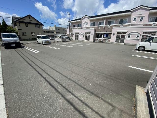 ベルクール石川2号館の物件外観写真