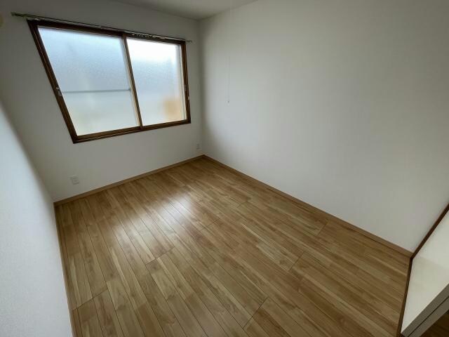 ロイヤルライフ富岡の物件内観写真