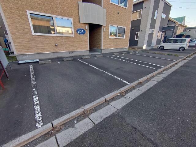 ハイツピレニーの物件外観写真