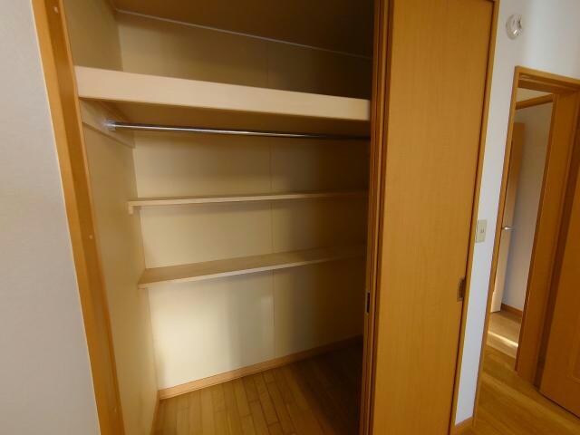 ハイツピレニーの物件内観写真