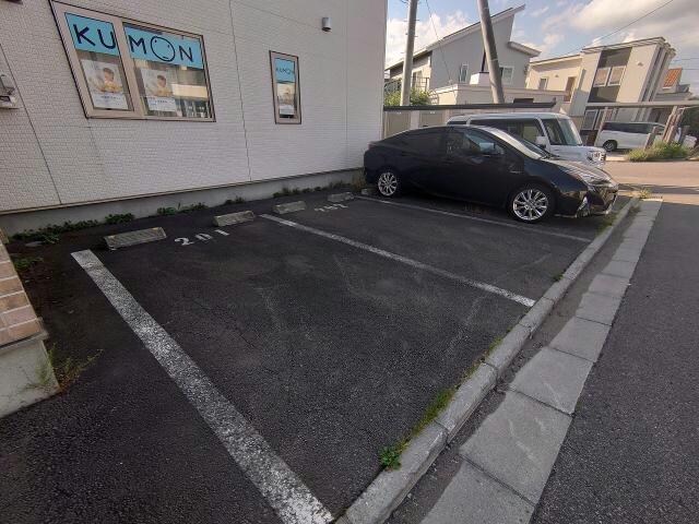 レザングレーヌⅡの物件外観写真