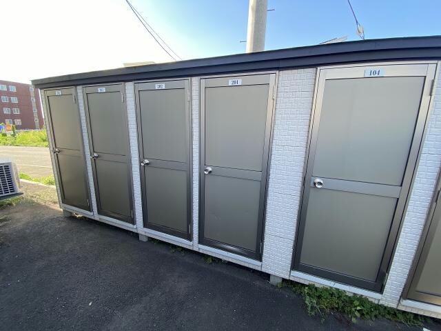 レザングレーヌⅡの物件外観写真